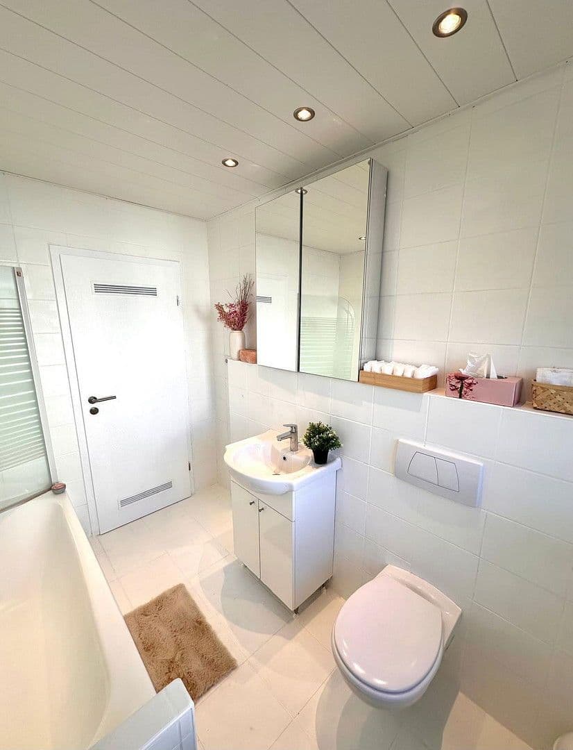 Predaj domu 250 m², pozemek 1.600 m², Aindling, Bavorsko Predaj domu 250 m², pozemek 1.600 m², Aindling, Bavorsko