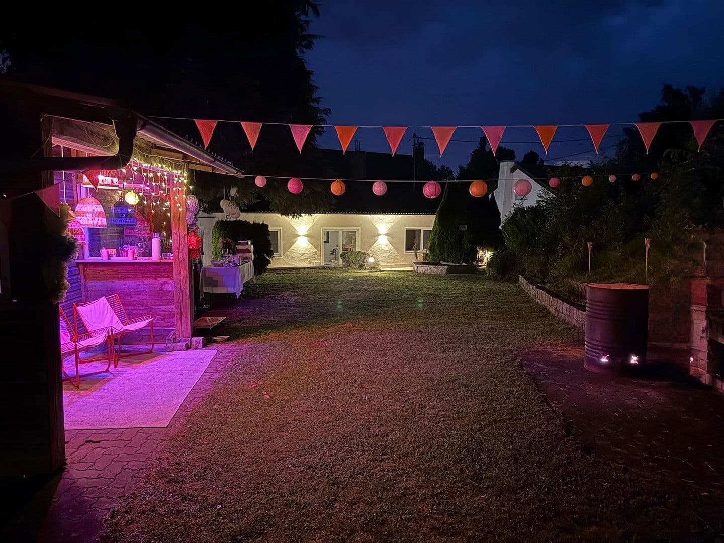 Predaj domu 250 m², pozemek 1.600 m², Aindling, Bavorsko Predaj domu 250 m², pozemek 1.600 m², Aindling, Bavorsko