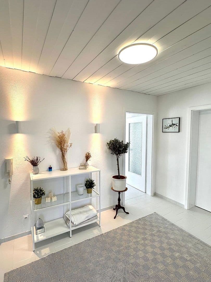 Predaj domu 250 m², pozemek 1.600 m², Aindling, Bavorsko Predaj domu 250 m², pozemek 1.600 m², Aindling, Bavorsko