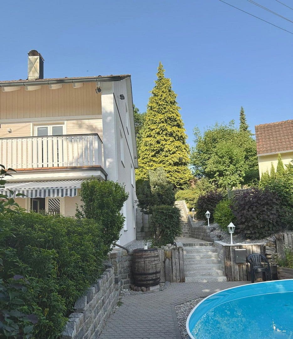 Predaj domu 250 m², pozemek 1.600 m², Aindling, Bavorsko Predaj domu 250 m², pozemek 1.600 m², Aindling, Bavorsko