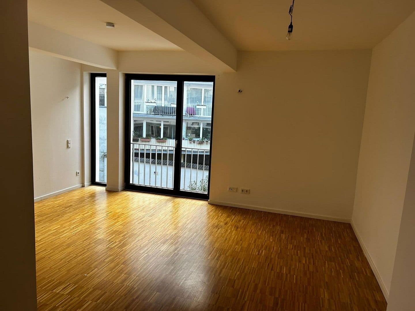 Predaj domu 1.063 m², pozemek 659 m², Bagelstraße 104, Düsseldorf, Severné Porýnie - Westfálsko Predaj domu 1.063 m², pozemek 659 m², Bagelstraße 104, Düsseldorf, Severné Porýnie - Westfálsko