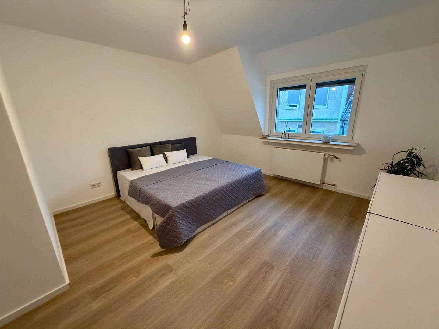 Prenájom bytu 3-izbový 100 m², Rudolfstraße 12, Münster, Severné Porýnie - Westfálsko Prenájom bytu 3-izbový 100 m², Rudolfstraße 12, Münster, Severné Porýnie - Westfálsko