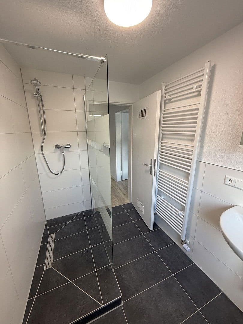 Prenájom bytu 3-izbový 19 m², Trifelsstraße 79, Ludwigshafen, Porýnie-Falcko Prenájom bytu 3-izbový 19 m², Trifelsstraße 79, Ludwigshafen, Porýnie-Falcko