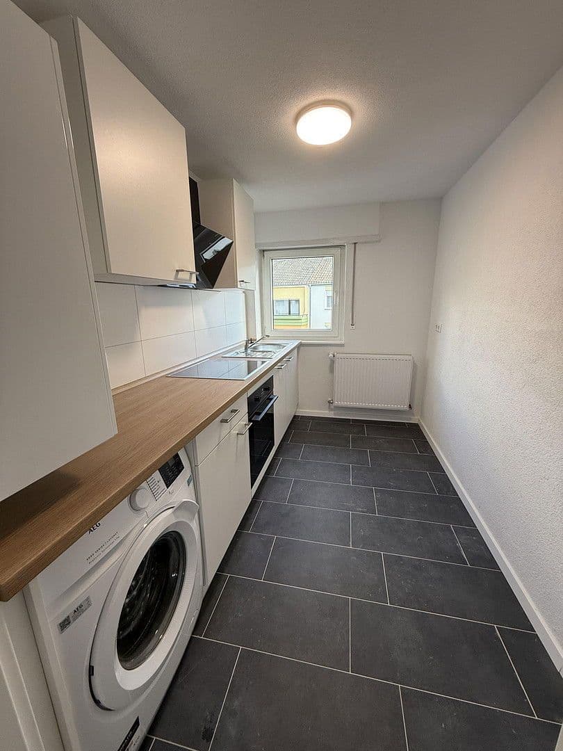 Prenájom bytu 3-izbový 19 m², Trifelsstraße 79, Ludwigshafen, Porýnie-Falcko Prenájom bytu 3-izbový 19 m², Trifelsstraße 79, Ludwigshafen, Porýnie-Falcko