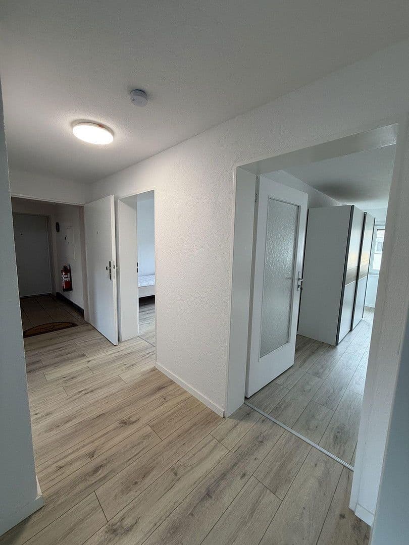 Prenájom bytu 3-izbový 19 m², Trifelsstraße 79, Ludwigshafen, Porýnie-Falcko Prenájom bytu 3-izbový 19 m², Trifelsstraße 79, Ludwigshafen, Porýnie-Falcko