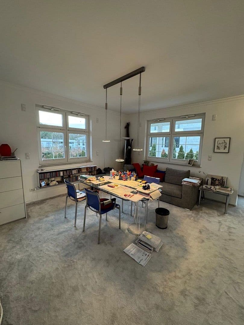 Predaj domu 265 m², pozemek 996 m², Potsdam Groß Glienicke zu Berlin, Brandenbursko Predaj domu 265 m², pozemek 996 m², Potsdam Groß Glienicke zu Berlin, Brandenbursko