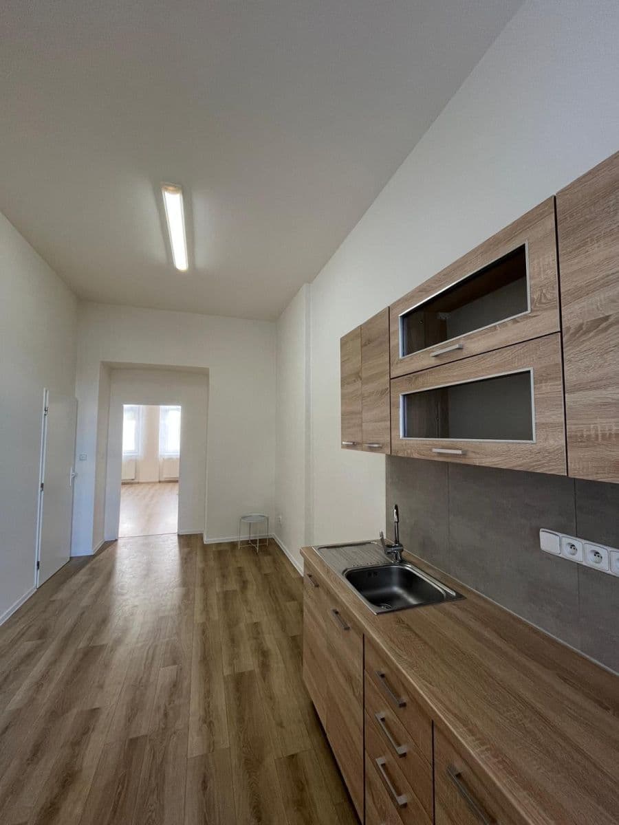 Prenájom bytu 2-izbový 67 m², Křížkova, Plzeň, Plzeňský kraj Prenájom bytu 2-izbový 67 m², Křížkova, Plzeň, Plzeňský kraj