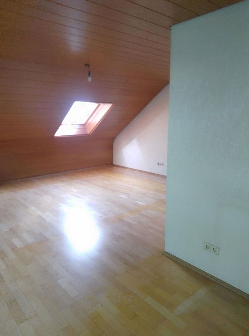 Predaj bytu 2-izbový 65 m², irisweg 10, Stuttgart (Bad Cannstatt), Bádensko-Wurttembersko Predaj bytu 2-izbový 65 m², irisweg 10, Stuttgart (Bad Cannstatt), Bádensko-Wurttembersko