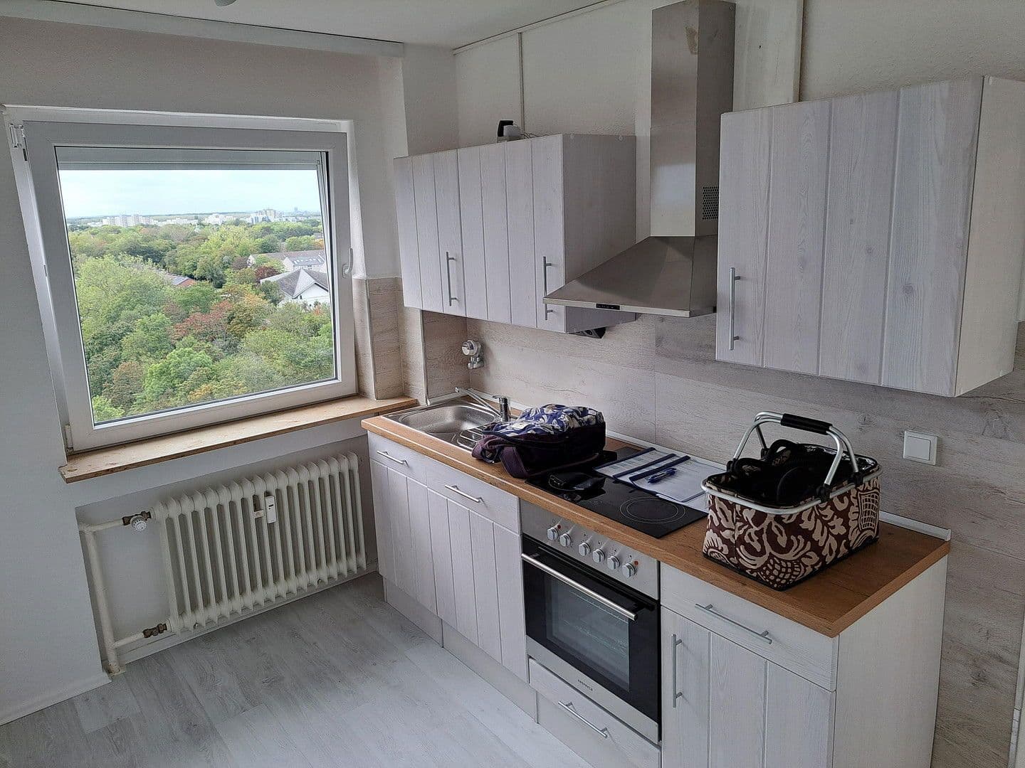 Prenájom bytu 2-izbový 88 m², Im Falkenhorst 8, Köln, Severné Porýnie - Westfálsko Prenájom bytu 2-izbový 88 m², Im Falkenhorst 8, Köln, Severné Porýnie - Westfálsko