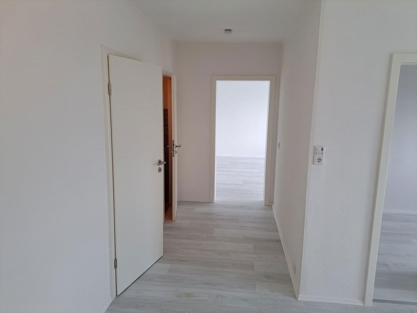 Prenájom bytu 2-izbový 88 m², Im Falkenhorst 8, Köln, Severné Porýnie - Westfálsko Prenájom bytu 2-izbový 88 m², Im Falkenhorst 8, Köln, Severné Porýnie - Westfálsko