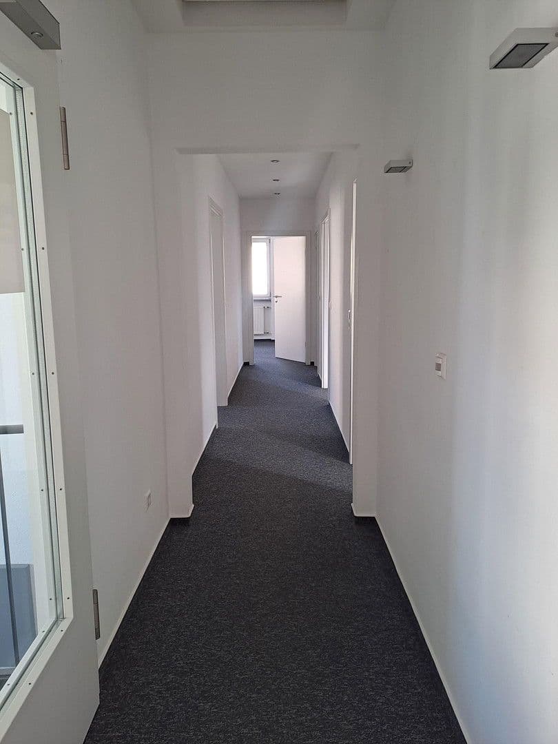 Prenájom kancelárie 120 m², Friedrichstraße 30, Schwetzingen, Bádensko-Wurttembersko Prenájom kancelárie 120 m², Friedrichstraße 30, Schwetzingen, Bádensko-Wurttembersko