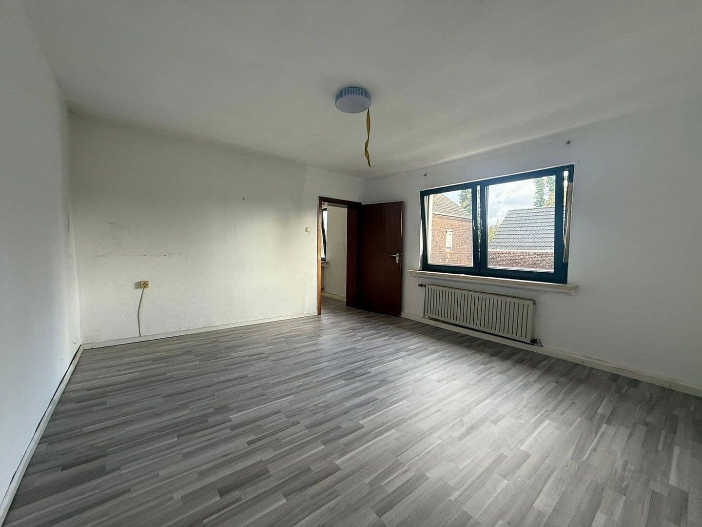 Prenájom bytu 2-izbový 58 m², Düsseldorfer Straße 240, Moers, Severné Porýnie - Westfálsko Prenájom bytu 2-izbový 58 m², Düsseldorfer Straße 240, Moers, Severné Porýnie - Westfálsko