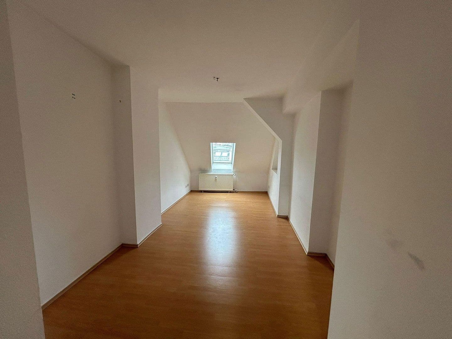 Predaj bytu 2-izbový 62 m², Grünbergerstr. 47, Berlin, Berlín Predaj bytu 2-izbový 62 m², Grünbergerstr. 47, Berlin, Berlín