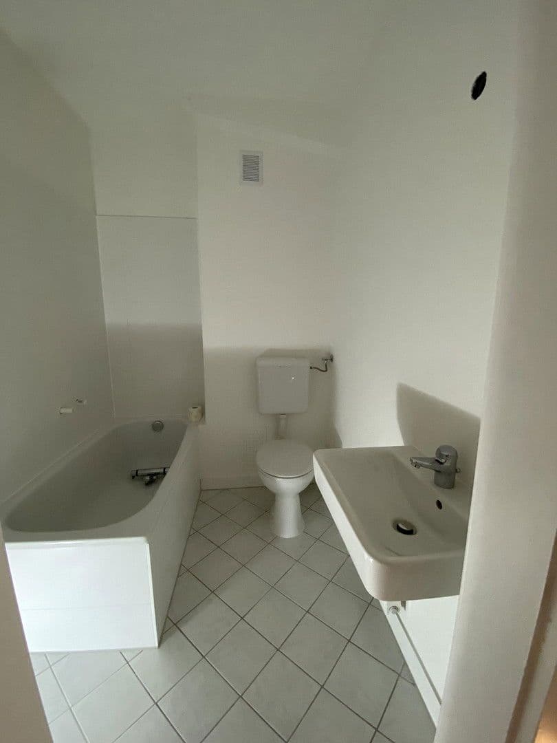 Prenájom bytu 2-izbový 49 m², Ziegelstr. 21, Wuppertal, Severné Porýnie - Westfálsko Prenájom bytu 2-izbový 49 m², Ziegelstr. 21, Wuppertal, Severné Porýnie - Westfálsko