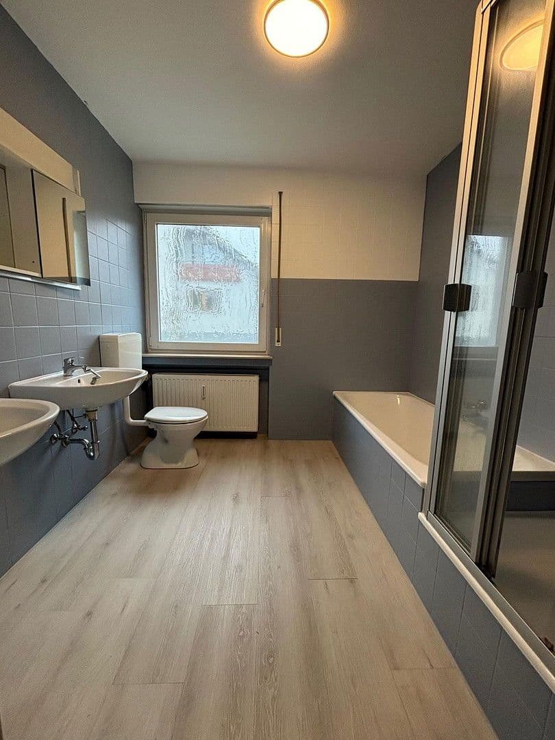 Prenájom bytu 5-izbový 131 m², Mietingen, Bádensko-Wurttembersko Prenájom bytu 5-izbový 131 m², Mietingen, Bádensko-Wurttembersko