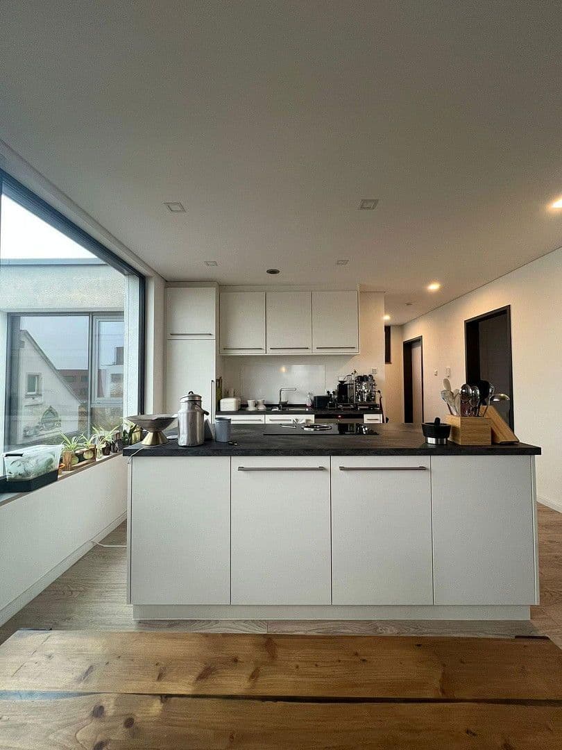 Prenájom bytu 2-izbový 88 m², Aschaffenburg, Bavorsko Prenájom bytu 2-izbový 88 m², Aschaffenburg, Bavorsko