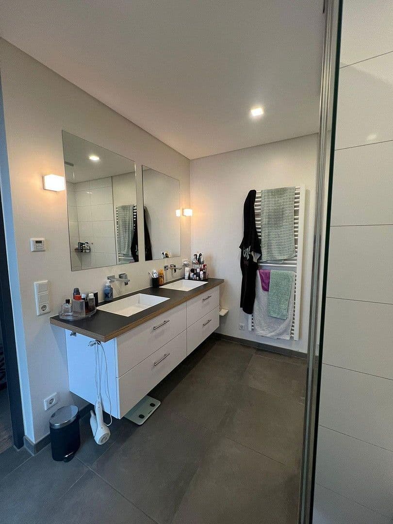 Prenájom bytu 2-izbový 88 m², Aschaffenburg, Bavorsko Prenájom bytu 2-izbový 88 m², Aschaffenburg, Bavorsko