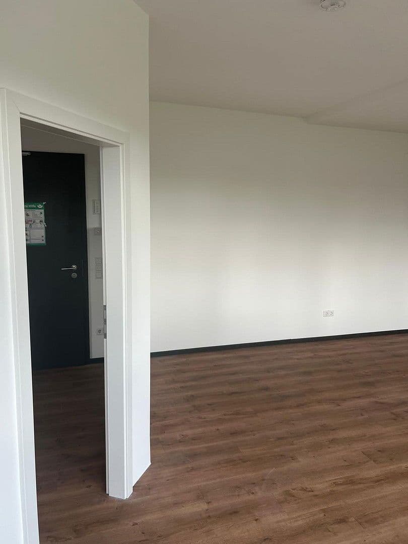 Prenájom kancelárie 335 m², Am Kaiserberg 11, Gießen, Hesensko Prenájom kancelárie 335 m², Am Kaiserberg 11, Gießen, Hesensko