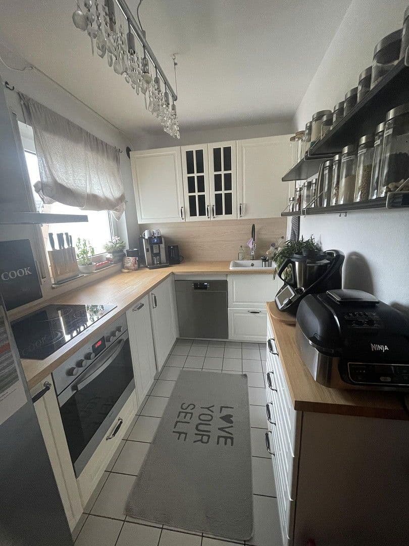 Prenájom bytu 3-izbový 113 m², Neu-Anspach, Hesensko Prenájom bytu 3-izbový 113 m², Neu-Anspach, Hesensko