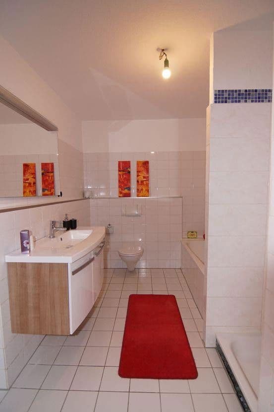 Prenájom bytu 3-izbový 113 m², Neu-Anspach, Hesensko Prenájom bytu 3-izbový 113 m², Neu-Anspach, Hesensko