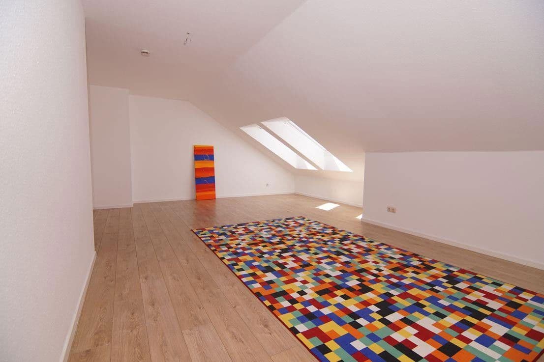 Prenájom bytu 3-izbový 113 m², Neu-Anspach, Hesensko Prenájom bytu 3-izbový 113 m², Neu-Anspach, Hesensko