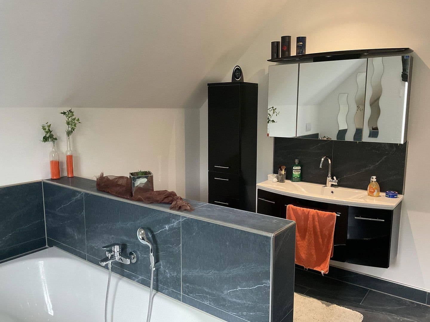 Predaj domu 180 m², pozemek 2.889 m², Nienstädt, Dolné Sasko Predaj domu 180 m², pozemek 2.889 m², Nienstädt, Dolné Sasko