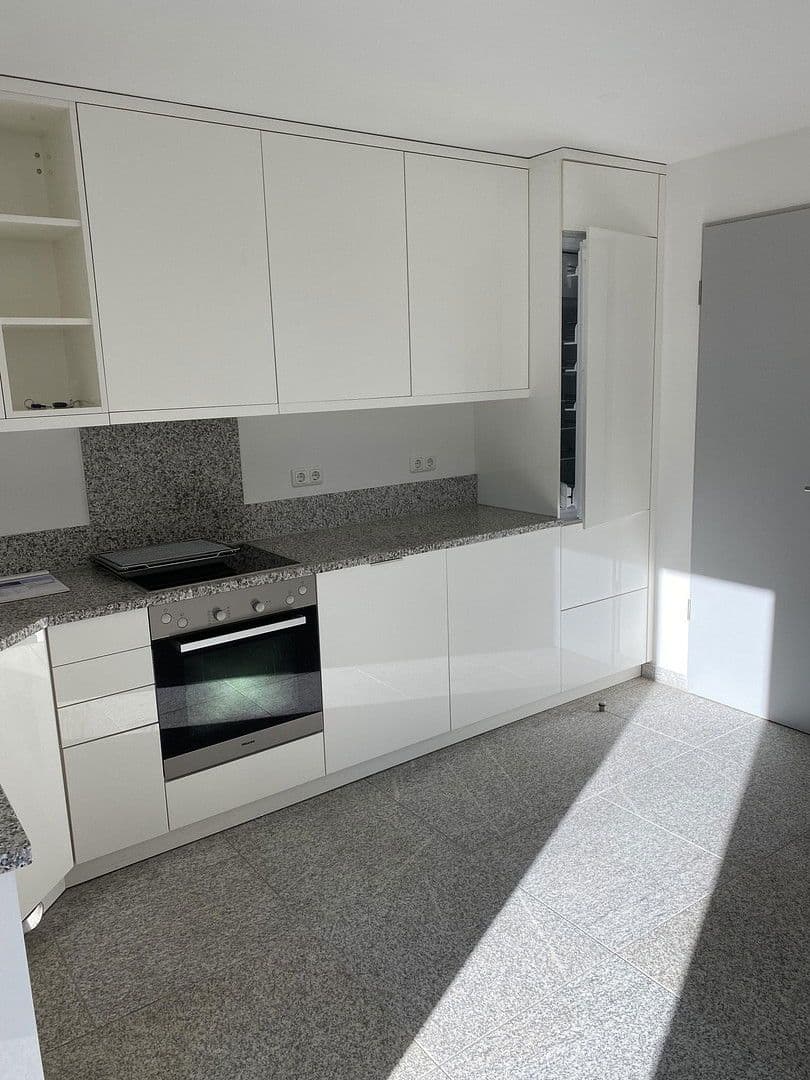 Prenájom bytu 4-izbový 115 m², Franz Marc Str 1c, Puchheim, Bavorsko Prenájom bytu 4-izbový 115 m², Franz Marc Str 1c, Puchheim, Bavorsko