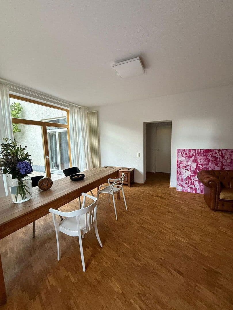 Predaj domu 356 m², pozemek 290 m², Hochstrasse 10, Meerbusch, Severné Porýnie - Westfálsko Predaj domu 356 m², pozemek 290 m², Hochstrasse 10, Meerbusch, Severné Porýnie - Westfálsko