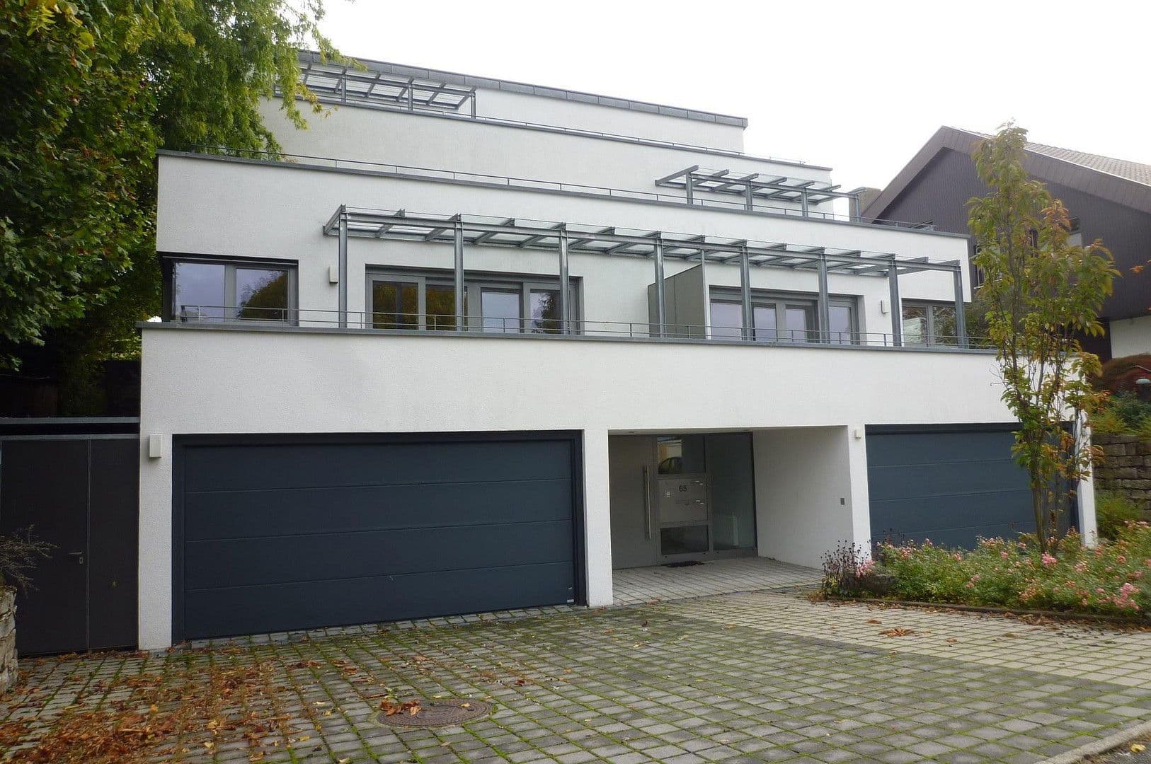 Prenájom bytu 5-izbový 136 m², Weinstadt, Bádensko-Wurttembersko Prenájom bytu 5-izbový 136 m², Weinstadt, Bádensko-Wurttembersko