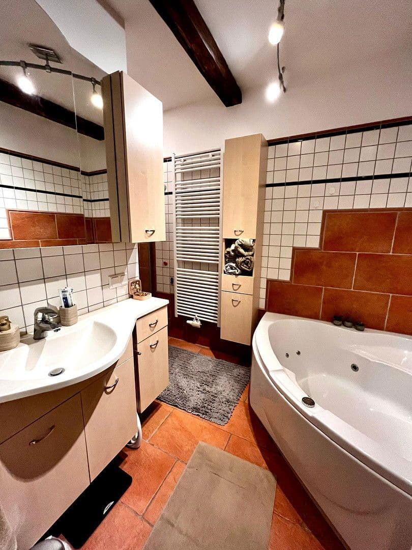 Prenájom bytu 3-izbový 96 m², Graz, Štajersko Prenájom bytu 3-izbový 96 m², Graz, Štajersko