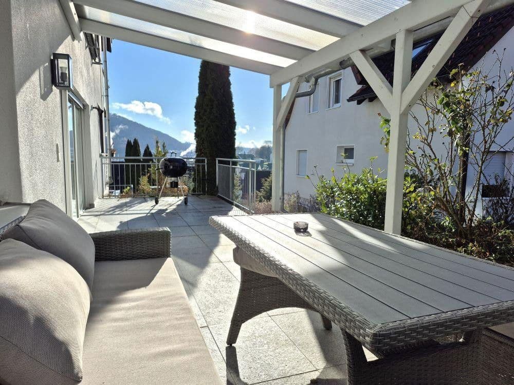 Prenájom bytu 3-izbový 118 m², Lerchenstr. 5, Oberkochen, Bádensko-Wurttembersko Prenájom bytu 3-izbový 118 m², Lerchenstr. 5, Oberkochen, Bádensko-Wurttembersko