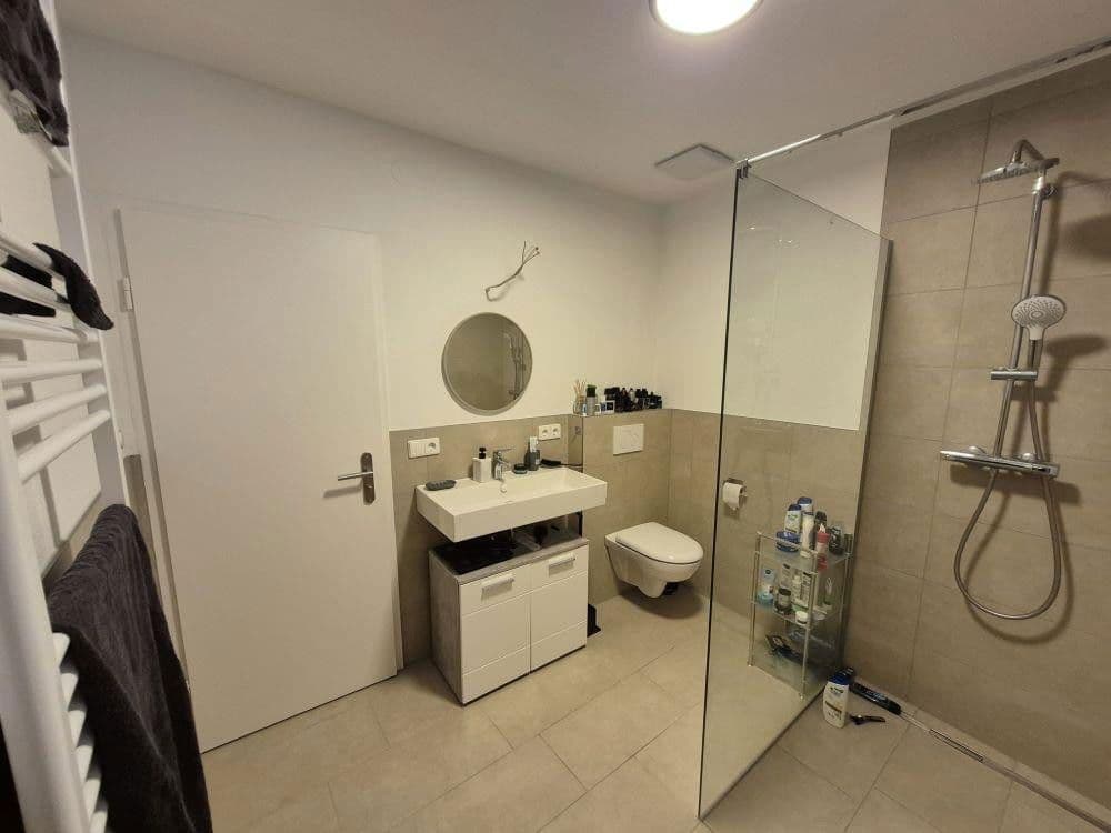 Prenájom bytu 3-izbový 118 m², Lerchenstr. 5, Oberkochen, Bádensko-Wurttembersko Prenájom bytu 3-izbový 118 m², Lerchenstr. 5, Oberkochen, Bádensko-Wurttembersko