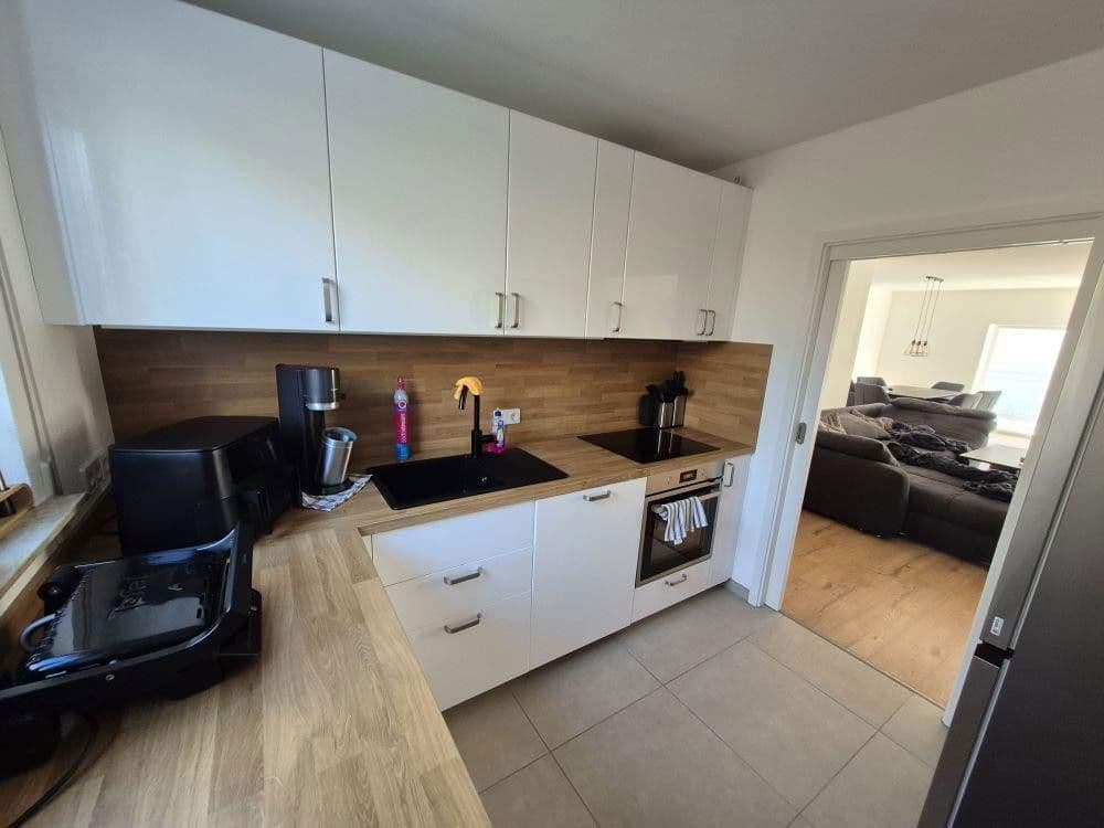 Prenájom bytu 3-izbový 118 m², Lerchenstr. 5, Oberkochen, Bádensko-Wurttembersko Prenájom bytu 3-izbový 118 m², Lerchenstr. 5, Oberkochen, Bádensko-Wurttembersko