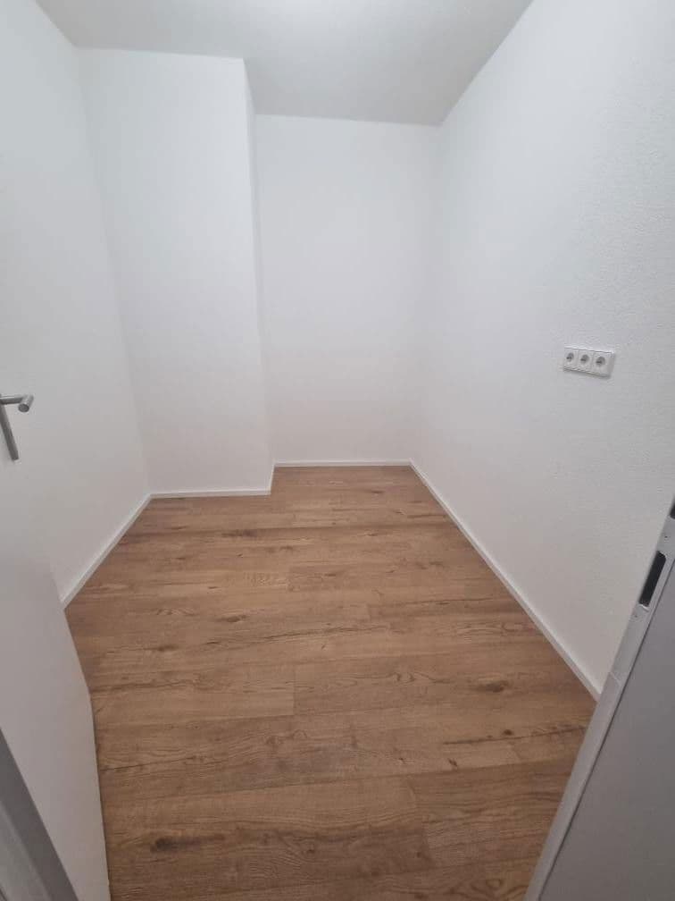 Prenájom bytu 3-izbový 118 m², Lerchenstr. 5, Oberkochen, Bádensko-Wurttembersko Prenájom bytu 3-izbový 118 m², Lerchenstr. 5, Oberkochen, Bádensko-Wurttembersko