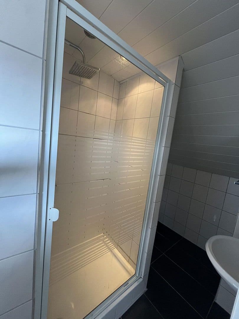 Prenájom bytu 3-izbový 104 m², Bergstraße 26, Hürth, Severné Porýnie - Westfálsko Prenájom bytu 3-izbový 104 m², Bergstraße 26, Hürth, Severné Porýnie - Westfálsko