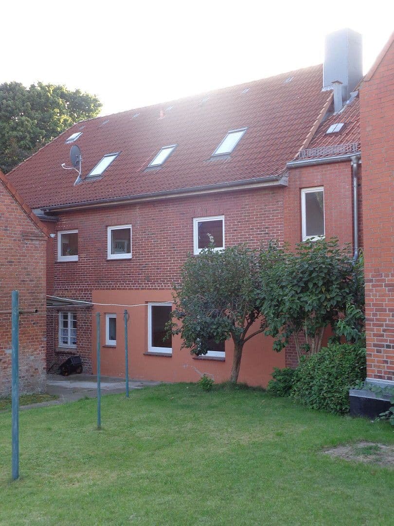 Prenájom bytu 4-izbový 84 m², Kulpin, Šlezvicko-Holštajnsko Prenájom bytu 4-izbový 84 m², Kulpin, Šlezvicko-Holštajnsko