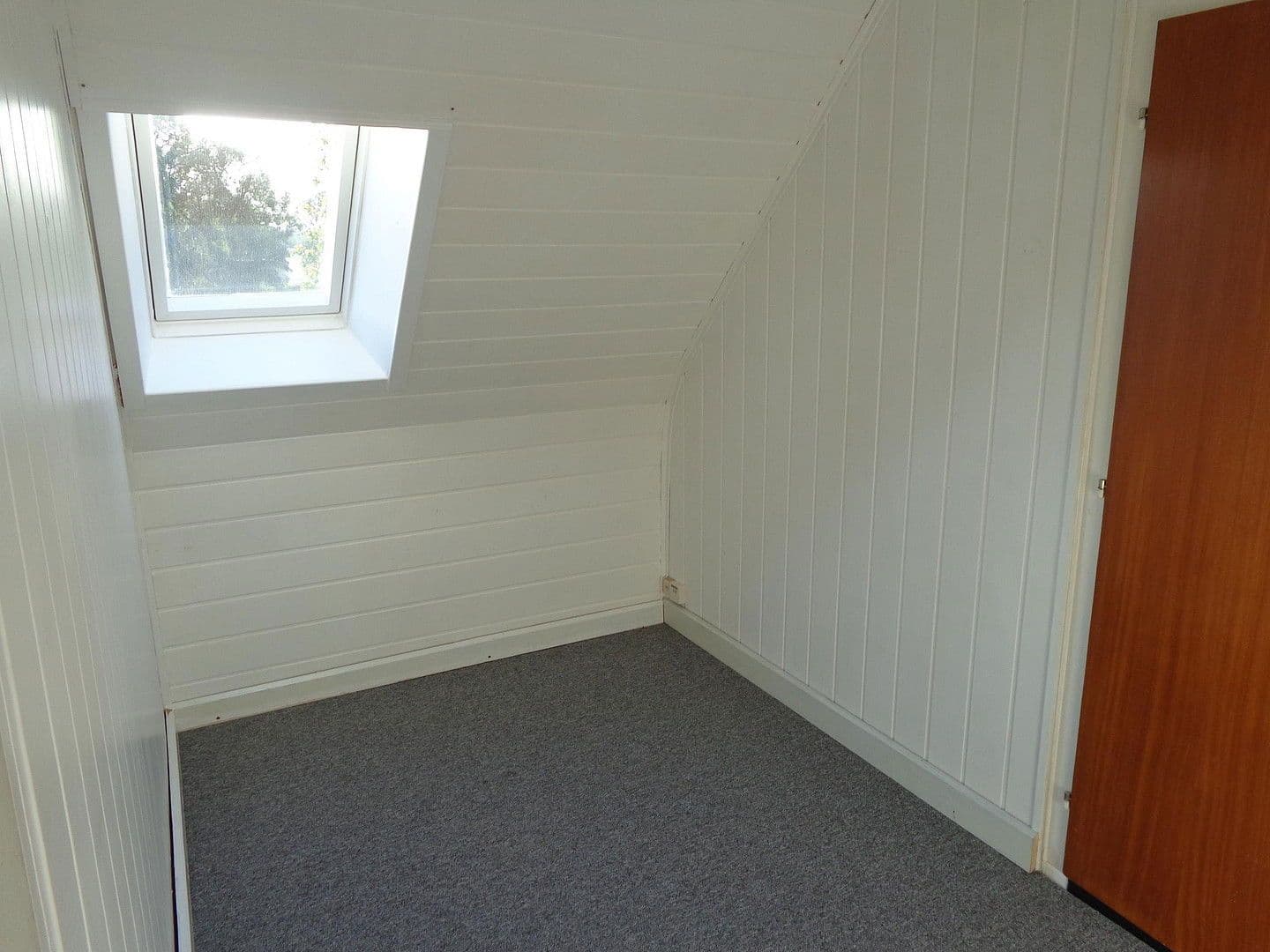 Prenájom bytu 4-izbový 84 m², Kulpin, Šlezvicko-Holštajnsko Prenájom bytu 4-izbový 84 m², Kulpin, Šlezvicko-Holštajnsko