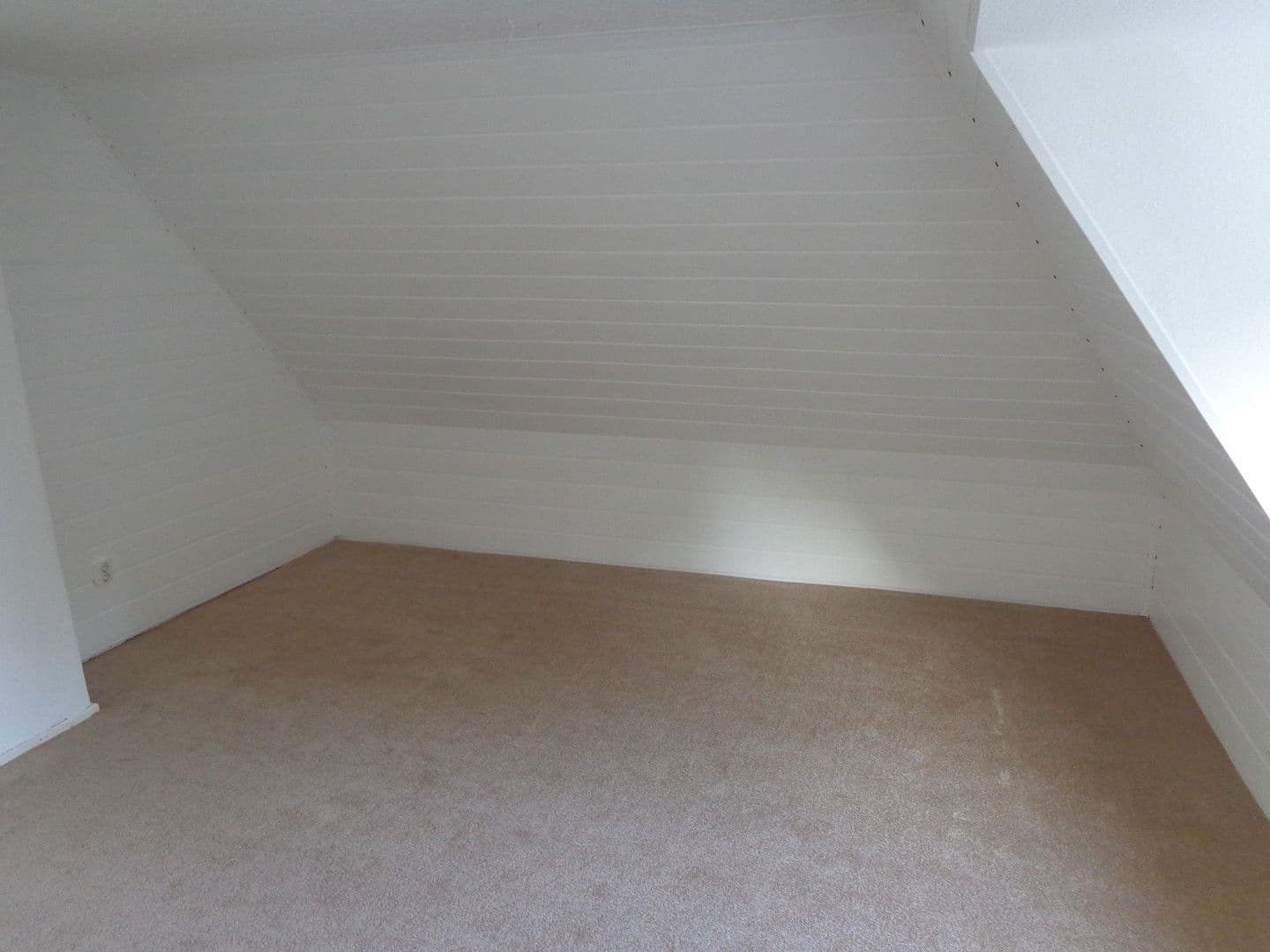 Prenájom bytu 4-izbový 84 m², Kulpin, Šlezvicko-Holštajnsko Prenájom bytu 4-izbový 84 m², Kulpin, Šlezvicko-Holštajnsko