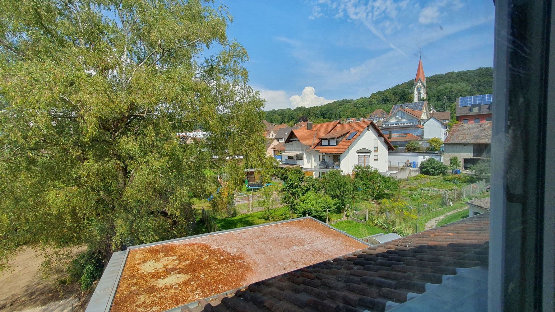 Prenájom bytu 2-izbový 70 m², Rheinstraße 14, Gailingen am Hochrhein, Bádensko-Wurttembersko Prenájom bytu 2-izbový 70 m², Rheinstraße 14, Gailingen am Hochrhein, Bádensko-Wurttembersko