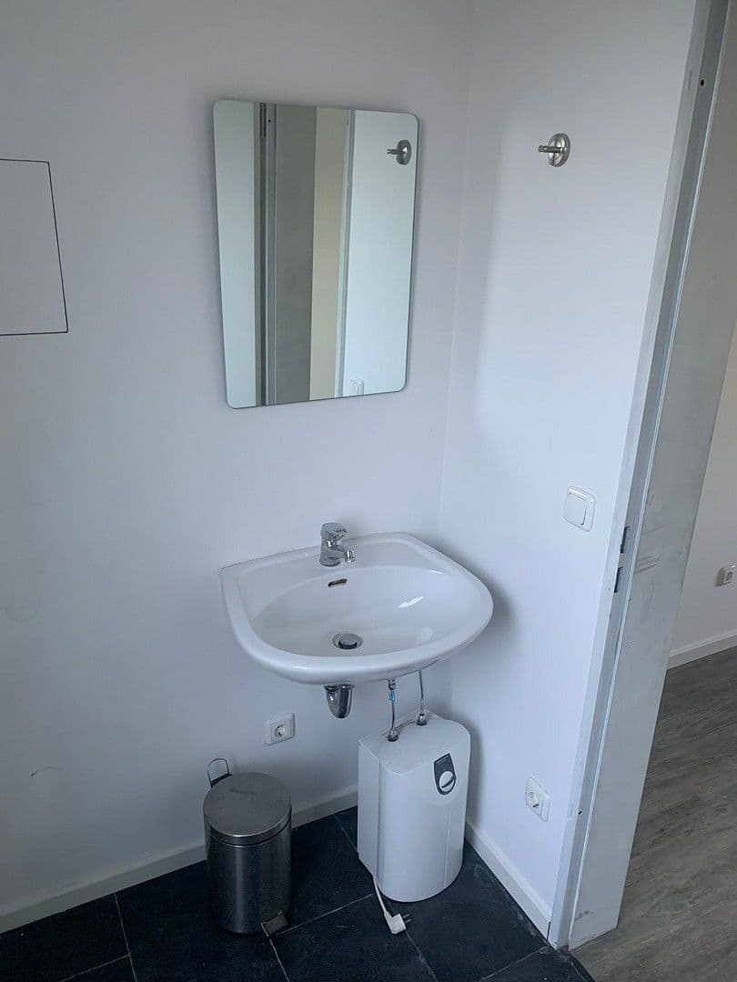 Prenájom nebytového priestoru 150 m², Jandelsbrunn, Bavorsko Prenájom nebytového priestoru 150 m², Jandelsbrunn, Bavorsko