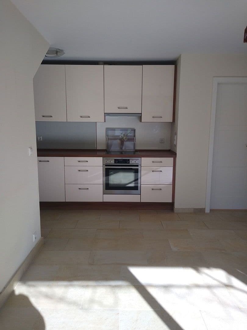 Prenájom bytu 3-izbový 100 m², Bad Wildbad, Bádensko-Wurttembersko Prenájom bytu 3-izbový 100 m², Bad Wildbad, Bádensko-Wurttembersko