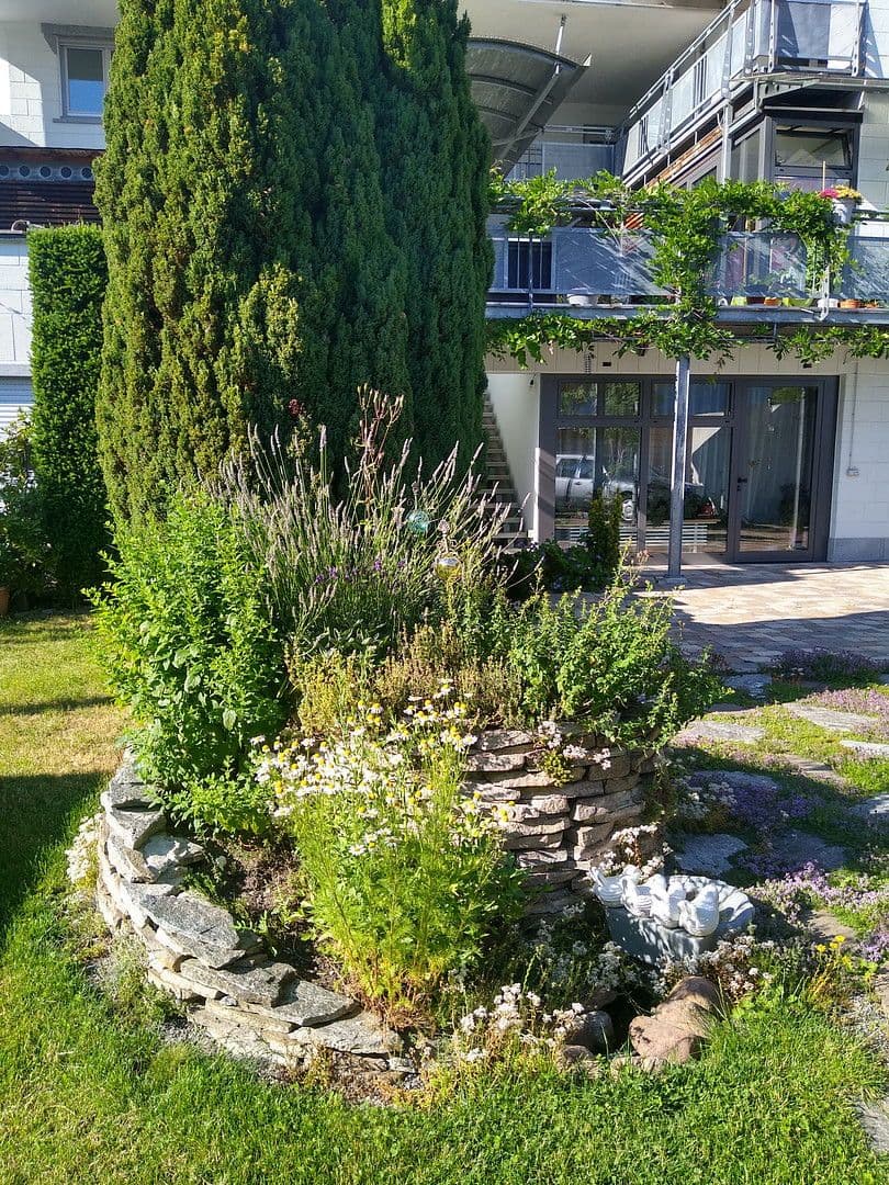 Prenájom bytu 3-izbový 100 m², Bad Wildbad, Bádensko-Wurttembersko Prenájom bytu 3-izbový 100 m², Bad Wildbad, Bádensko-Wurttembersko