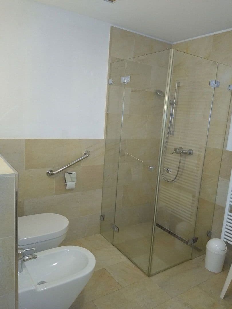 Prenájom bytu 3-izbový 100 m², Bad Wildbad, Bádensko-Wurttembersko Prenájom bytu 3-izbový 100 m², Bad Wildbad, Bádensko-Wurttembersko