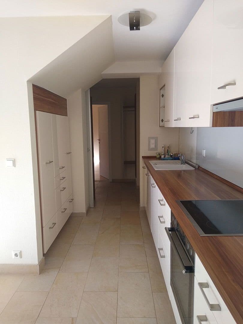 Prenájom bytu 3-izbový 100 m², Bad Wildbad, Bádensko-Wurttembersko Prenájom bytu 3-izbový 100 m², Bad Wildbad, Bádensko-Wurttembersko