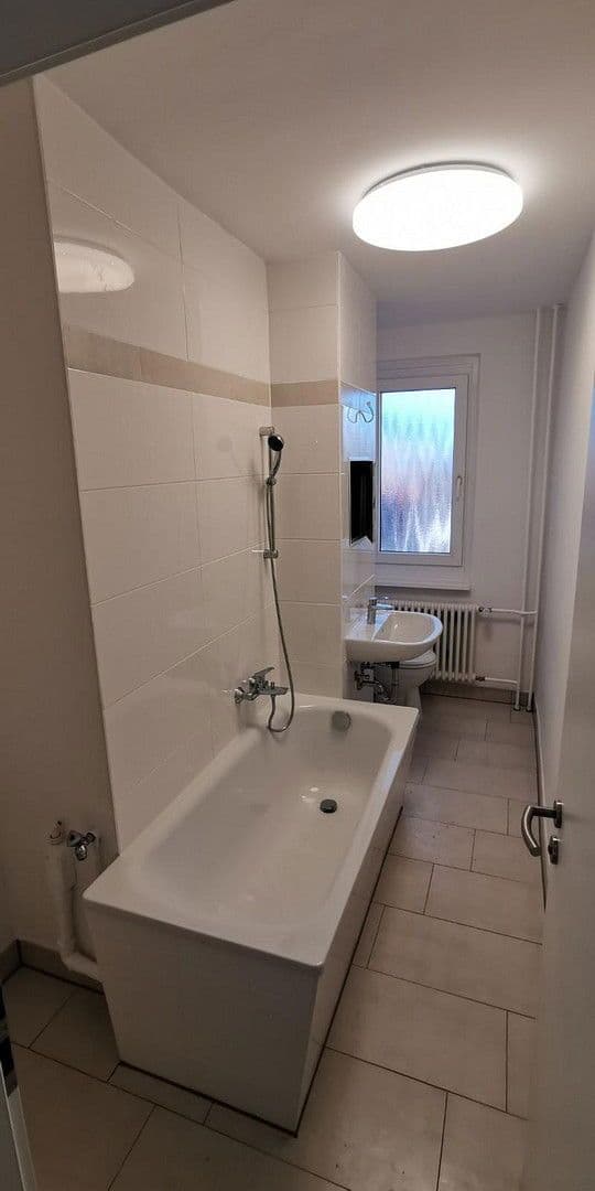 Prenájom bytu 2-izbový 50 m², Berlin, Berlín Prenájom bytu 2-izbový 50 m², Berlin, Berlín