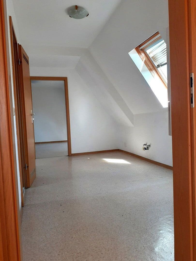 Prenájom bytu 215 m², Frohburg, Sasko Prenájom bytu 215 m², Frohburg, Sasko