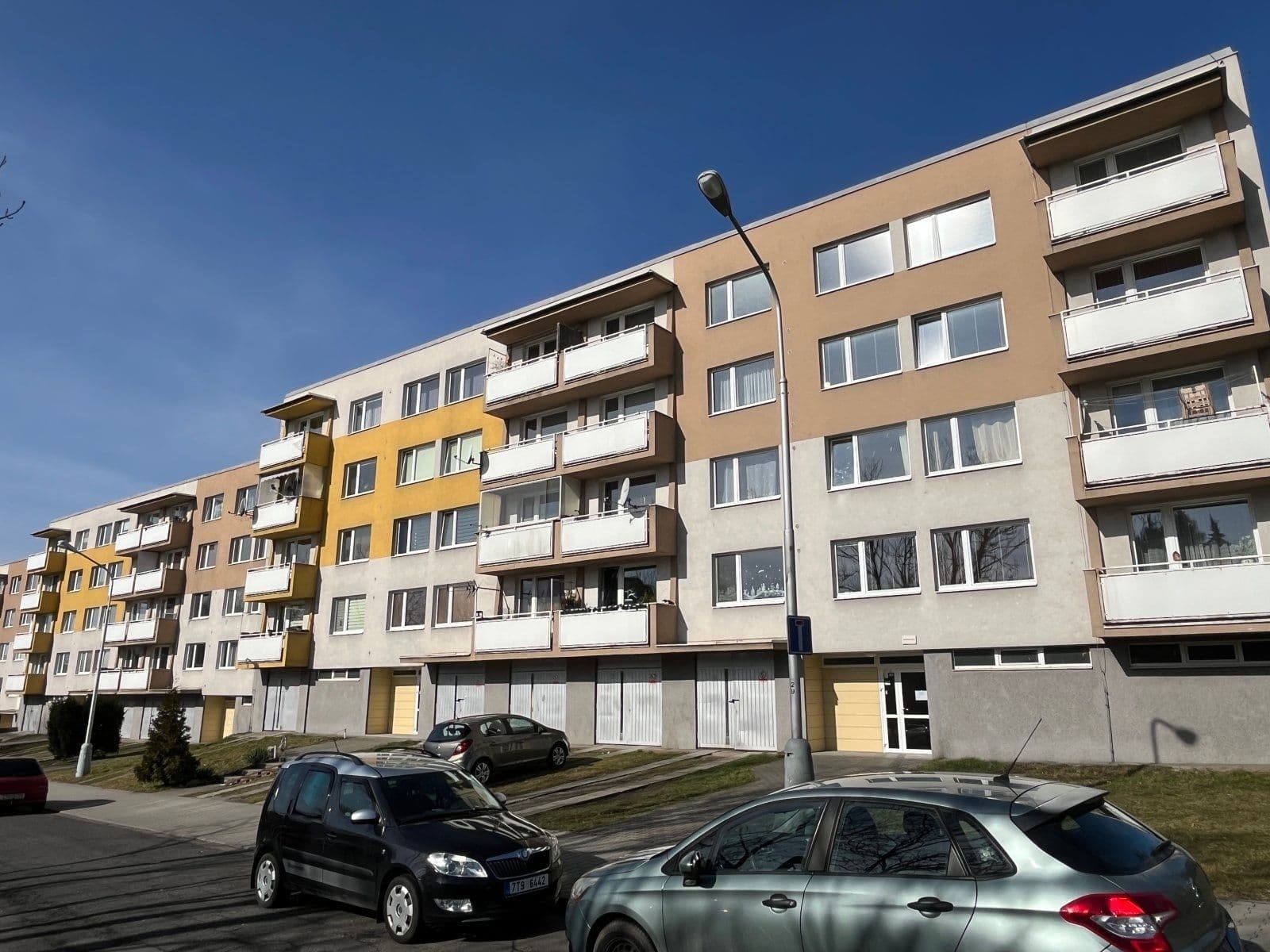 Prenájom bytu 1-izbový 34 m², Bruzovská, Frýdek-Místek, Moravskoslezský kraj Prenájom bytu 1-izbový 34 m², Bruzovská, Frýdek-Místek, Moravskoslezský kraj