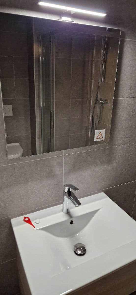 Prenájom bytu 2-izbový 67 m², V Lukách, Plzeň, Plzeňský kraj Prenájom bytu 2-izbový 67 m², V Lukách, Plzeň, Plzeňský kraj