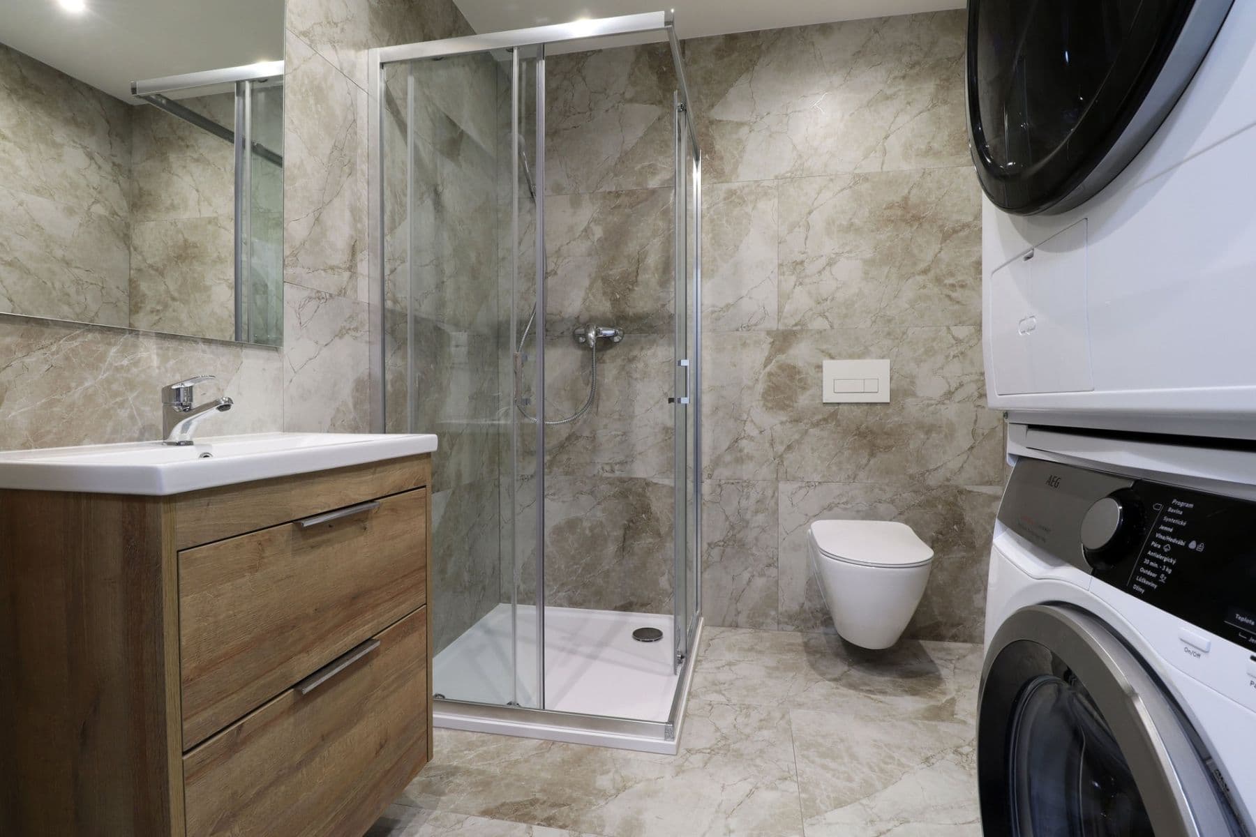 Prenájom bytu 2-izbový 49 m², Kamenická, Plzeň, Plzeňský kraj Prenájom bytu 2-izbový 49 m², Kamenická, Plzeň, Plzeňský kraj