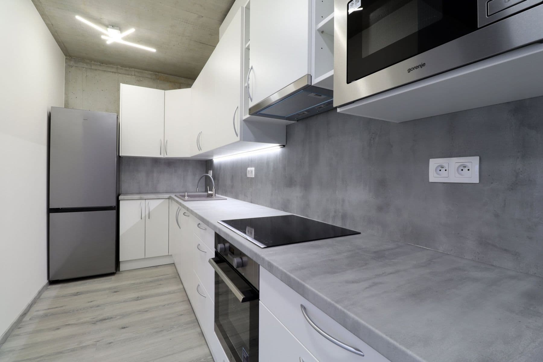 Prenájom bytu 2-izbový 49 m², Kamenická, Plzeň, Plzeňský kraj Prenájom bytu 2-izbový 49 m², Kamenická, Plzeň, Plzeňský kraj